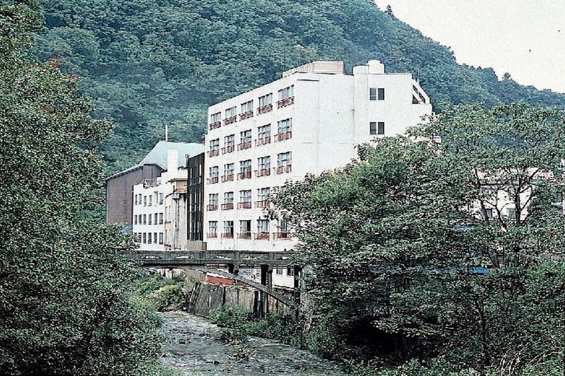 Hôtel Aizu Higashiyama Onsen Tsuki No Akari Extérieur photo